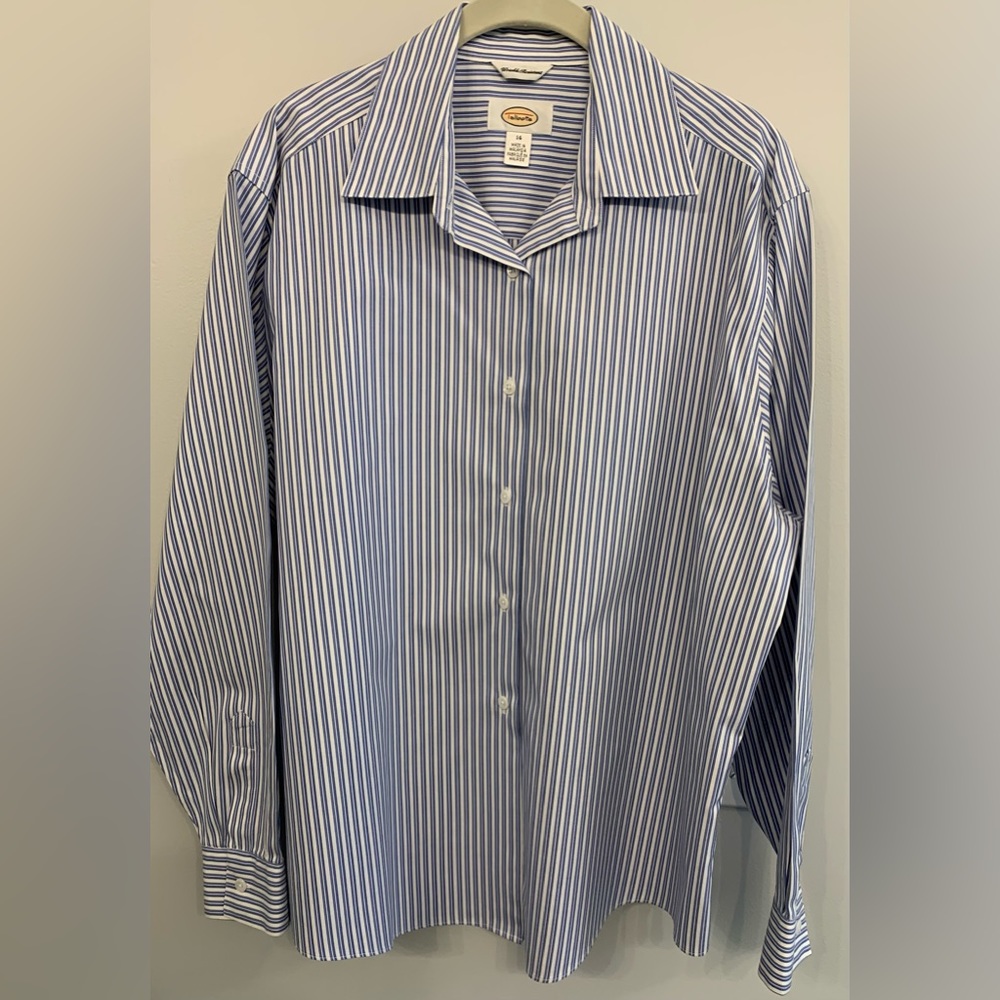 Talbots long sleeve pin striped blue shirt; wrinkle resistant